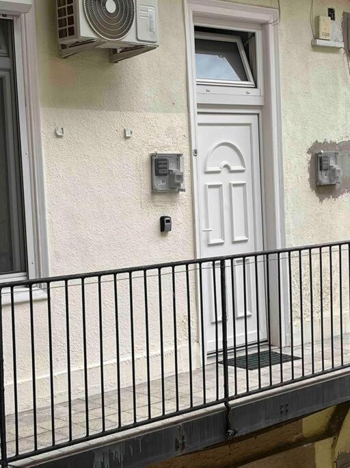 Gabeni Home Budapest Eksteriør billede
